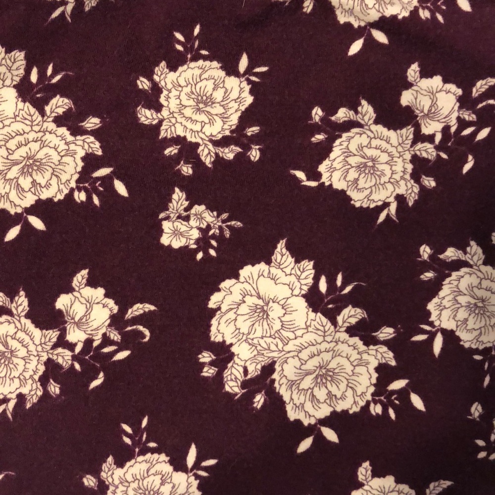 Forever 21 Floral Crop Top - Picture 3 of 5